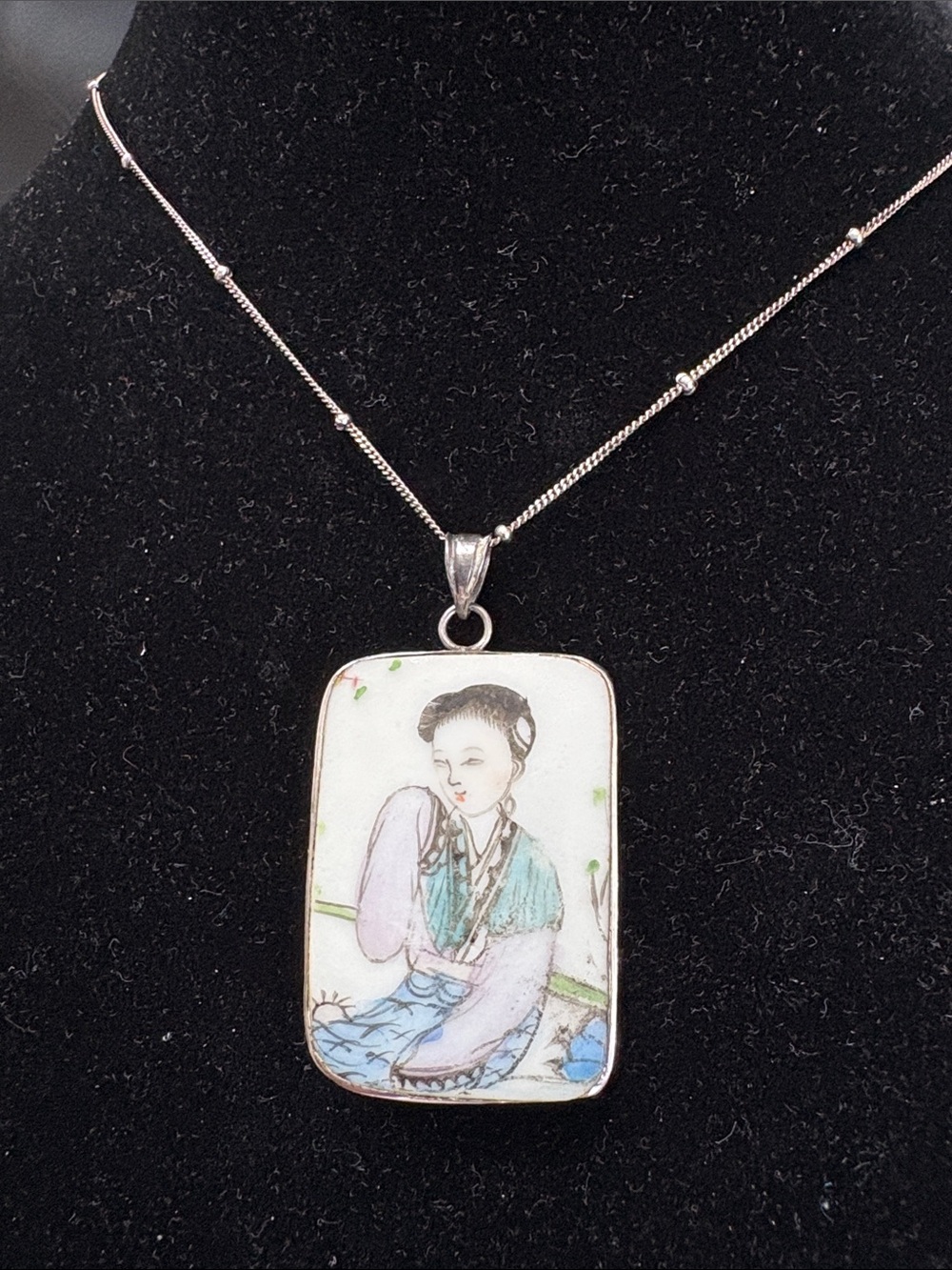 925 Silver Shard Porcelain Pendant Necklace with Hand-Painted Chinese Lady